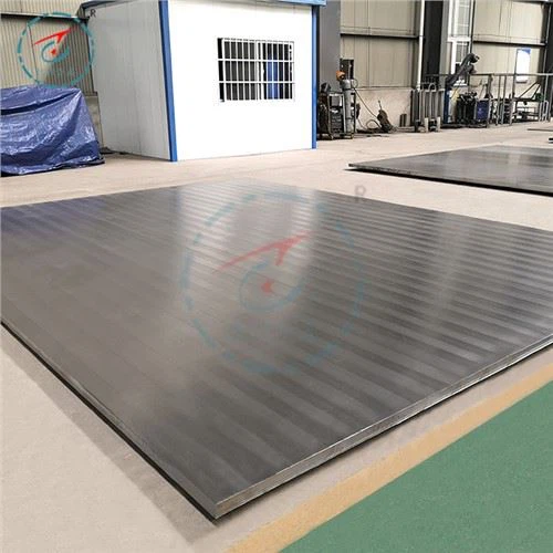 टाइटेनियम पहने स्टेनलेस स्टील प्लेट